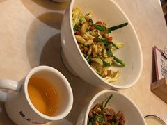 -味上湘菜馆(岳麓山店)