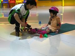 -阿布溜溜·轮滑(21世纪太阳城店)