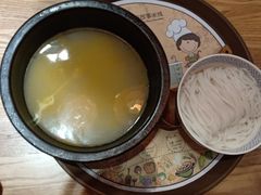-妈妈故事米线(市府恒隆店)