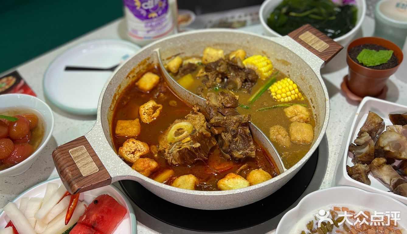西铁营好吃下饭肉好多的牛腩火锅🔥