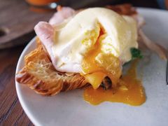 -ROAST coffee & eatery