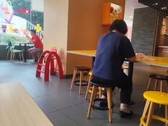 -麦当劳(伟城广场店)