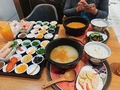 -妈妈故事米线(市府恒隆店)
