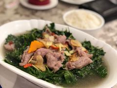 杞子土猪展浸枸杞-新兴家喻酒家·羊城名宴(昌岗店)