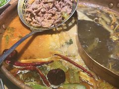 -洱火云南酸菜牛肉火锅(石景山当代商城店)