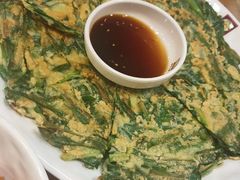 韭菜饼-喇喇排骨火锅·传统韩式脊骨汤(望京西园总店)