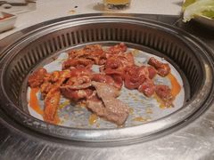 -佰烧海鲜烤肉火锅自助(世茂国际广场店)