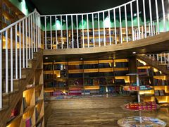 -新华书店(解放中路店)