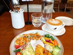 -Two Birds One Stone·一石二鸟(诚品生活店)