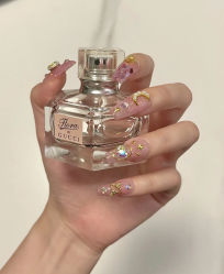 -七月美睫 美甲