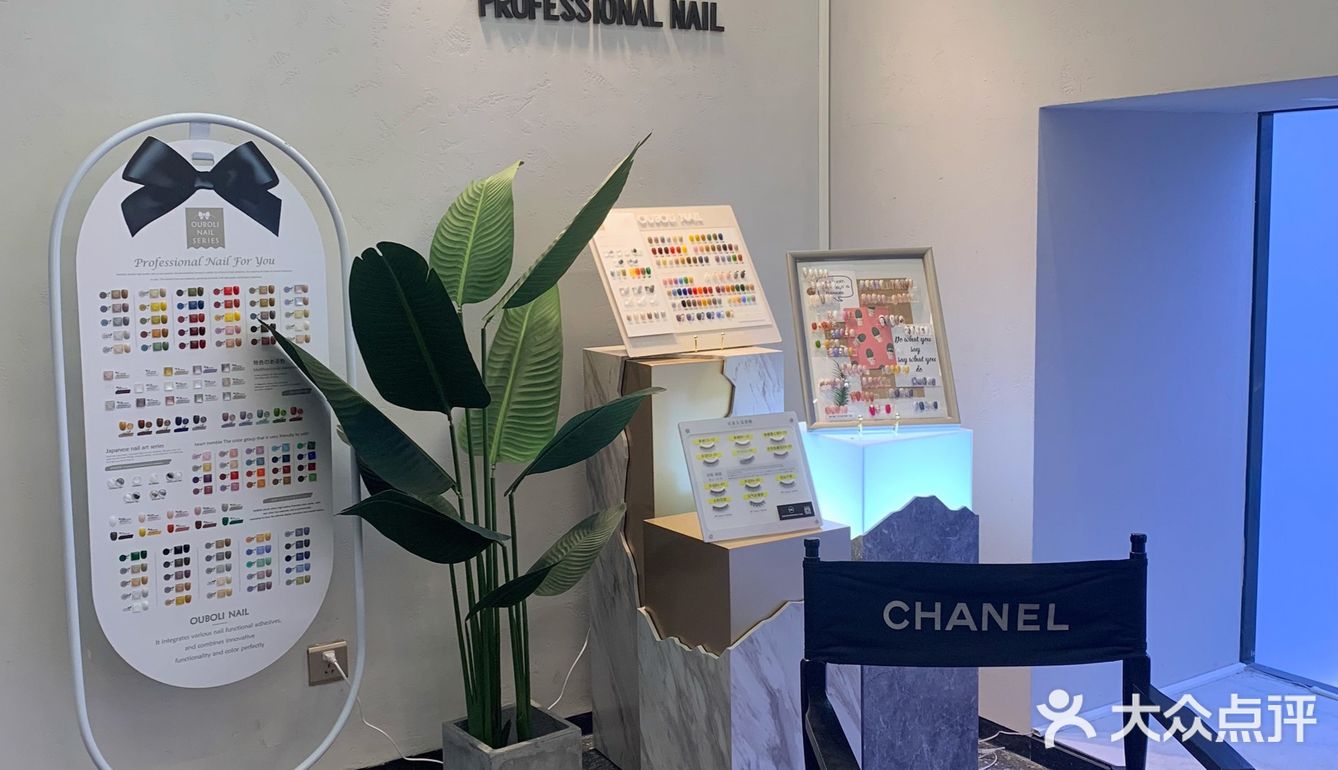 💇秋冬换个新发色|告别枯黄的发尾迎接最初的美发[加油]