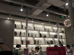 大堂-么肆烤肉·中式自助·烤肉大排档(街道口季佳PAI店)