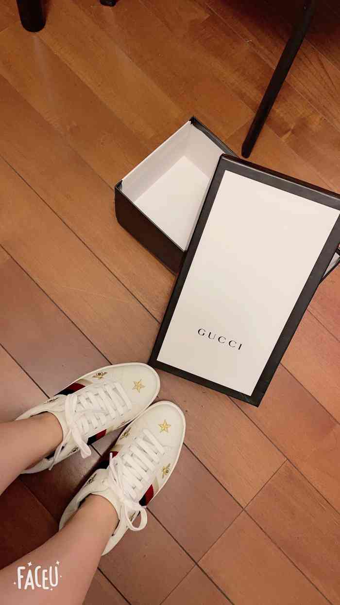 gucci(恒隆广场店)-"耶诞脚步越来越接近～南京西路上充满著浓浓.