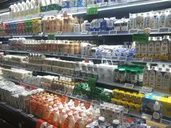 -中百仓储超市有限公司(越秀星汇维港店)