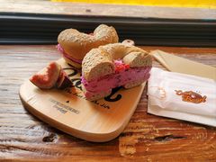 -Catch Bagel(芳草地店)