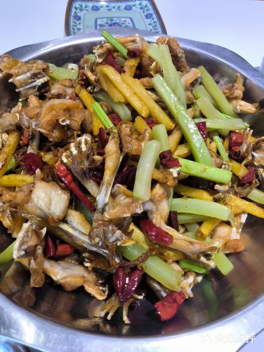 馋嘴蛙火锅干锅牛蛙图片
