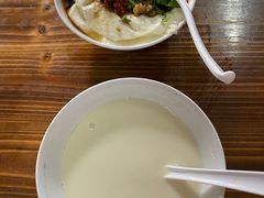 -云南大锅豆浆店