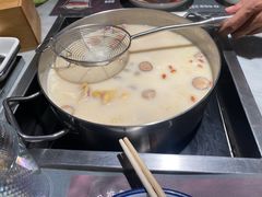 -尚尚仙·酸汤猪手·猪肚鸡火锅(华联万柳购物中心店)