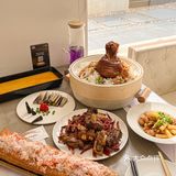 手臂长的大油条配100只鲜扒小龙虾你敢信？！