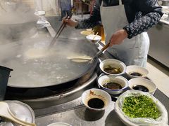 -红灯笼大酒楼(通湖路店)