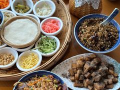 -包整·丝娃娃(一览甲秀楼风景店)