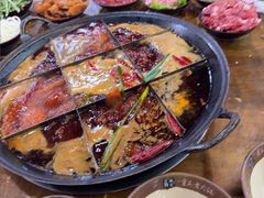 -正南齊北重庆老火锅(光华村直营店)