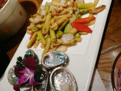 -黄泥岗·地道湖北菜(奥特莱斯店)