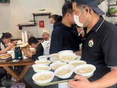 -歹歹的加个面过油肉拌面