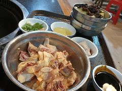 小鸡炖蘑菇-炮爷东北铁锅炖(棠安路店)
