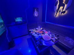 -唯爱KTV聚会餐厅(仙林东城汇店)