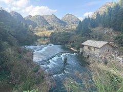 -高荡千年布依古寨旅游景区