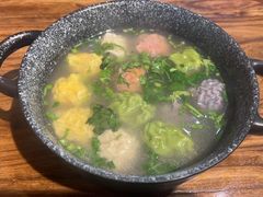 全家福馄饨-地二手作鱼汤馄饨(上街里店)