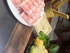 -沸炉重庆老火锅(军事博物馆店)