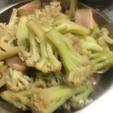 多吃蔬菜身体好-猪油炒花菜