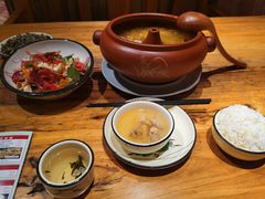 -老滇山寨•云南特色菜•地方菜•民族风情歌舞表演(金碧店)