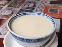 香滑凤凰奶-周大娘牛乳(旧寨古村总店)