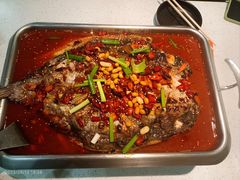 -鸣记脆皮烤鱼(岐山路店)