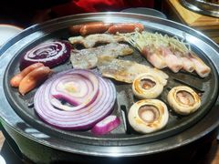 -明洞阿姨·韩式酱蟹烤肉·创意料理(三元桥店)