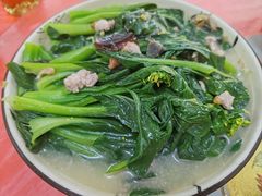 -银峰农庄·特色烧鸡·鲜无花果浸鸡