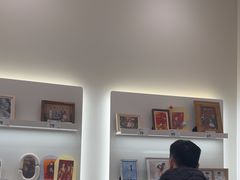 -HIMO海马体照相馆(上海华润CP静安店)