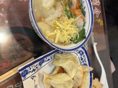 -长人馄饨铺(解放街店)