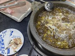 -秦巴石锅鱼