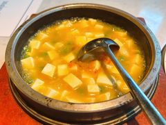 石锅蟹黄豆腐-拾溪餐厅·包厢(杭州千禧度假酒店)