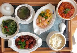 -菁幼月子会所(儿童医院店)