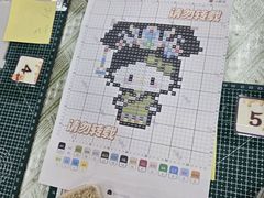 -郑在DIY·潮玩银饰绘画手作(中央大道旗舰店)