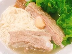 特级龙骨面线汤-松发肉骨茶SongFa(静安嘉里中心店)