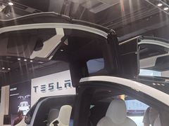 -TESLA 特斯拉(上海太古汇体验店)