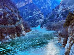 -黑龙潭风景区