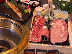 -铭牛烧肉·和牛海鲜自助(高新月牙湖店)