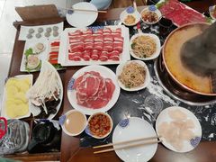 -楼外楼大刀肉传统火锅居(繁荣路店)